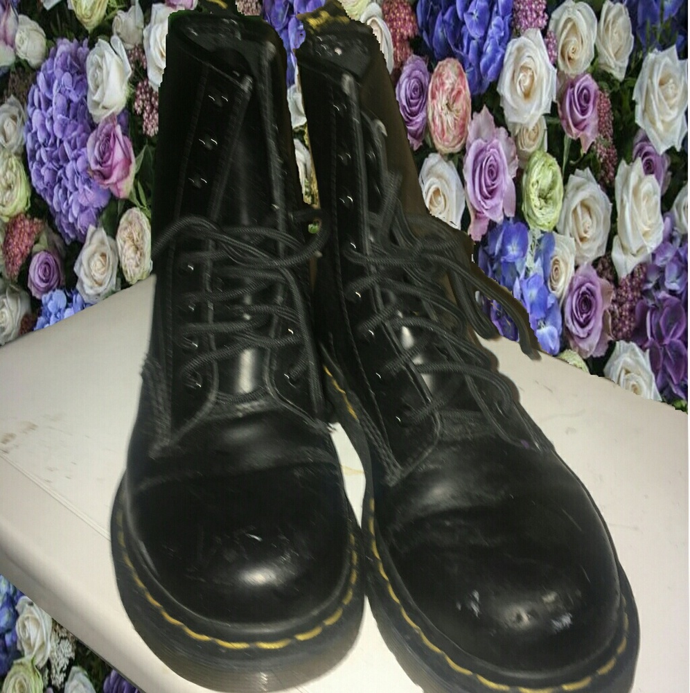 1460 Pascal Dr. Martens boots